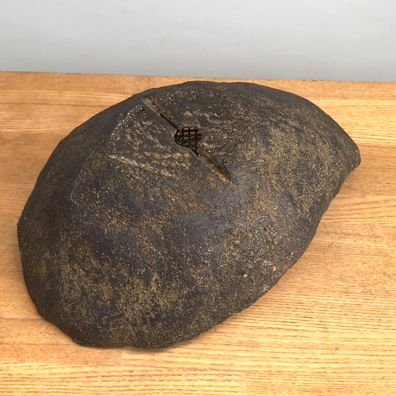 鉢は樹や草花の表情をがらっと変える【くらま岩盆栽変形鉢 直径